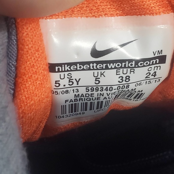 Nike Shoes Kids 5.5 Gray Red Unisex Flex Running Workout Sneakers Tennis Sports - Picture 8 of 10